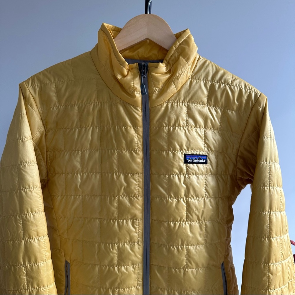 Men's Patagonia Nano Puff® Jacket • yellow / gold • small • puffer • hiking - Picture 11 of 12
